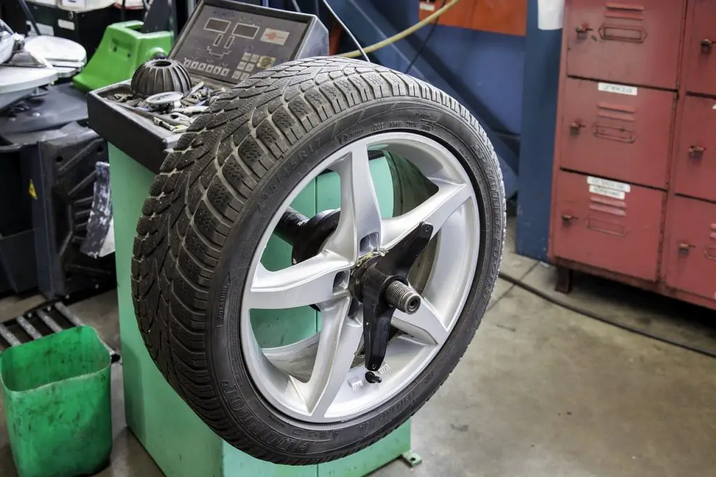 equilibrage remplacement pneus